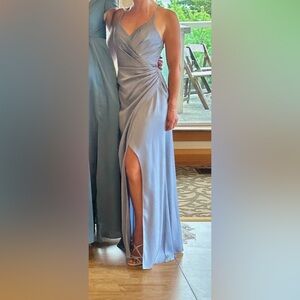 AZAZIE GEANNA STRETCH SATIN DRESS
DUSTY BLUE